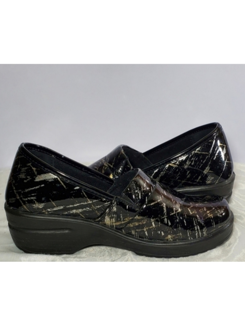 Easy Street Women's Clogs Size 7M Black